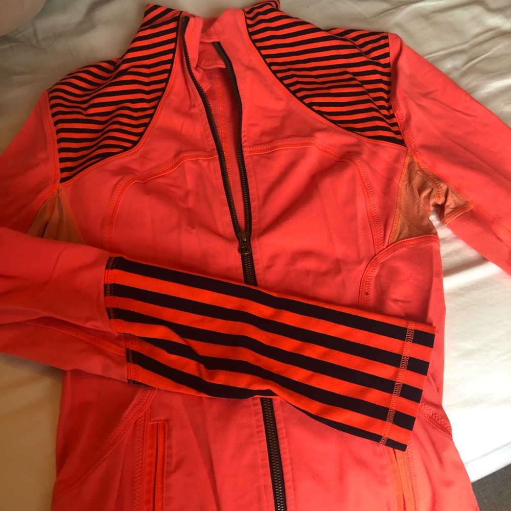 Lululemon jacket - size 6